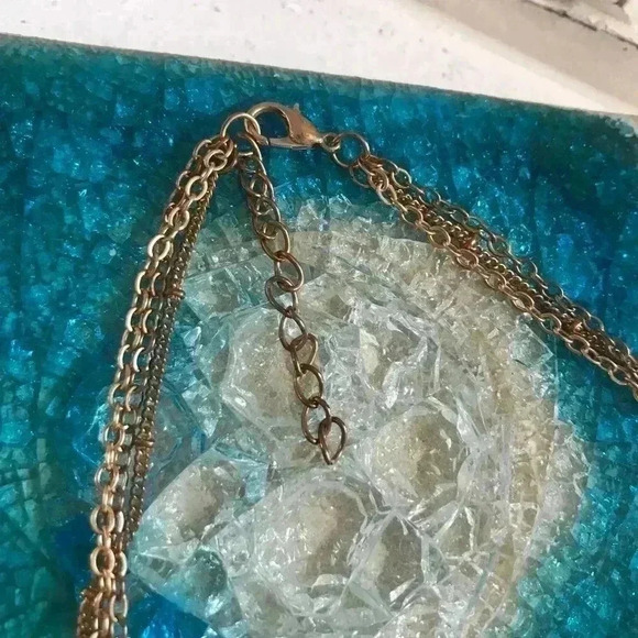Delicate Gold Chain Layered Necklace - Picture 4 of 4